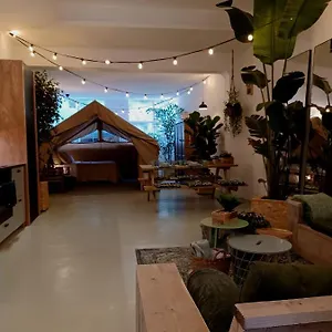 https://unique-stay-indoor-glamping-scheveningen.thehaguehotels.net