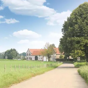 https://nieuwhuis-nuth.eindhoven-hotels.net
